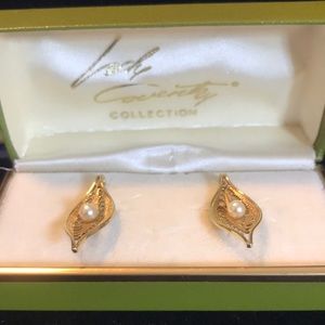 Lady Coventry vintage clip earrings in box